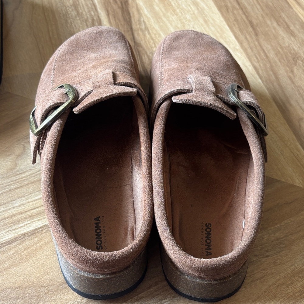Sonoma Women’s Brown Suede Clogs with Buckle - Picture 3 of 3